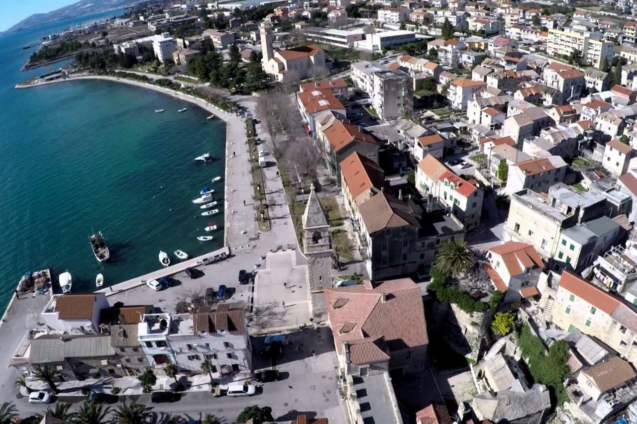 Apartments Toni With Free Parking Kaštela Eksteriør billede